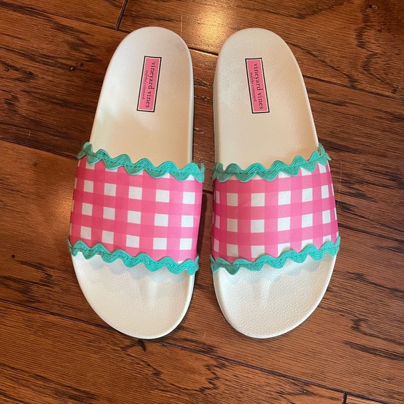COPY - Vineyard Vines Printed Slides - Picture 2 of 4